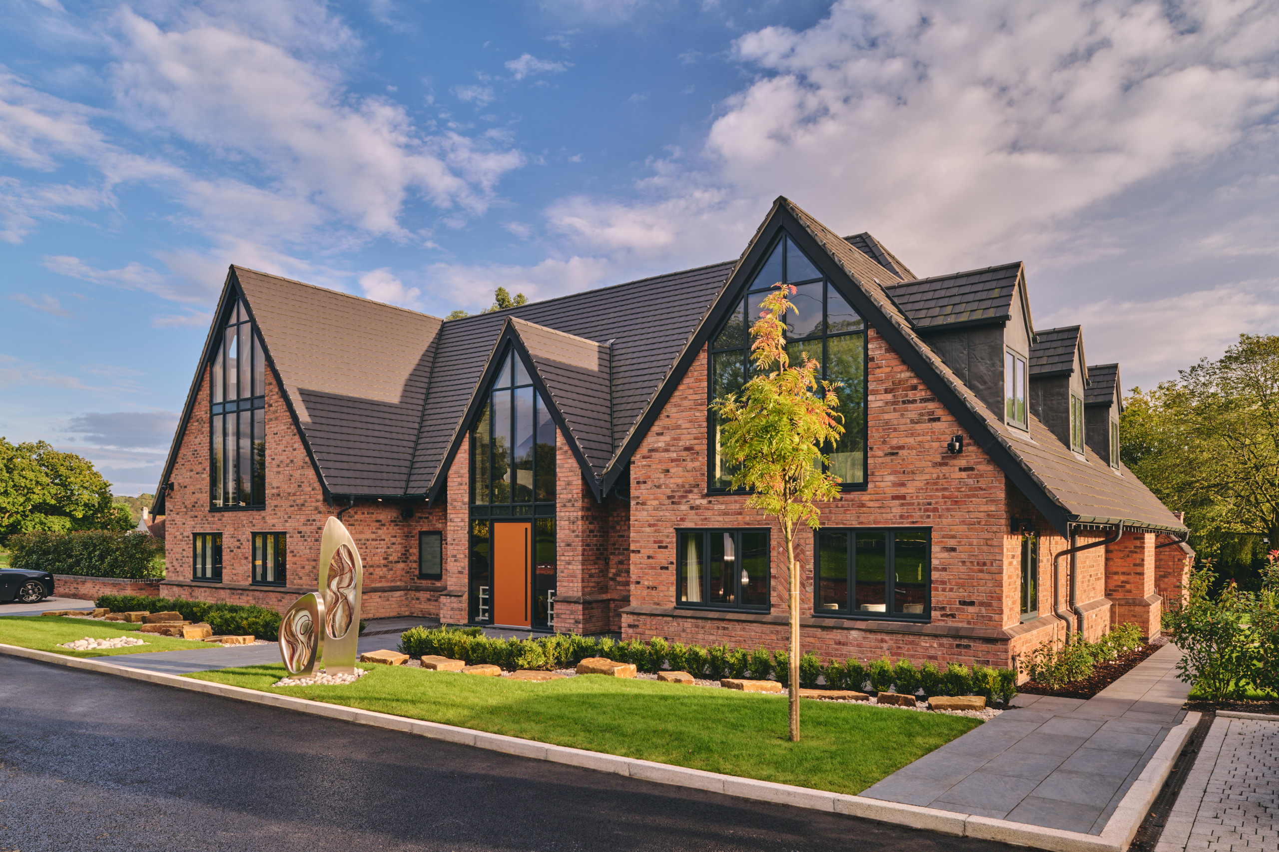 Beautiful modern UK detached house with quality tiled roofing
